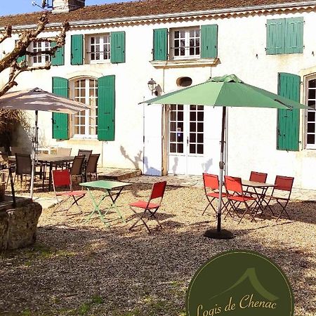 Logis De Chenac - Chambres Et Table D'Hotes Chenac Saint Seurin d'Uzet Esterno foto