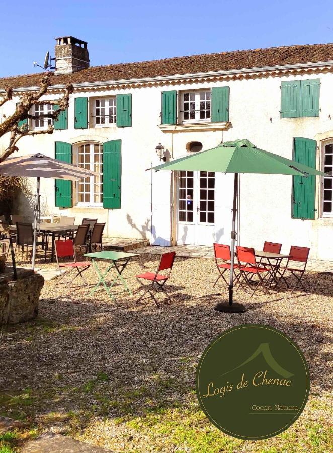 Logis De Chenac - Chambres Et Table D'Hotes Chenac Saint Seurin d'Uzet Esterno foto